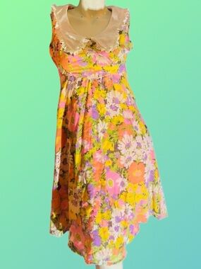 VINTAGE 1960s bright Floral Sleeveless Dress with Peter Pan Collar